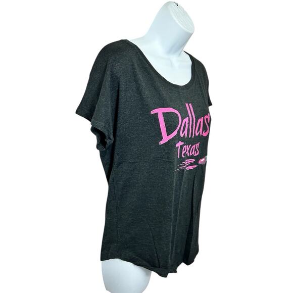 Next Level Dallas Texas Black Tee Size Small Lipstick Short Dolman Sleeve New - Picture 3 of 6